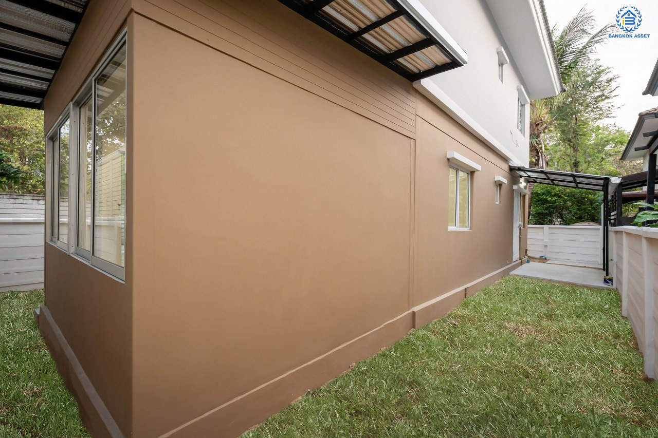 บ้านมือสองตกแต่งใหม่ โครงการ พฤกษาวิลเลจ30 เดอะซีซั่น แจ้งวัฒนะ-ราชพฤกษ์ ทำเลย่านปทุมธานี เนื้อที่ 50.7 ตร.ว. ฟังก์ชัน 3 ห้องนอน 2 ห้องน้ำ 1 ห้องอเนกประสงค์ จอดรถได้ 1 คัน เดินทางสะดวกสบายเข้า-ออกได้หลายเส้นทาง ใกล้เมืองทองธานี และจุดขึ้นทางด่วน "แจ้งวัฒนะ"